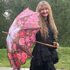 Meet your Posher, Dana